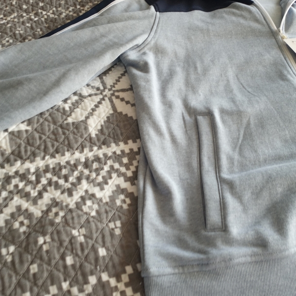 NWT Penguin Men's Large Grey and Navy Zip jacket Size L - Picture 5 of 7